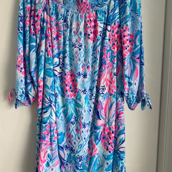 Beautiful Lilly Pulitzer off shoulder MaryEllen Dress. - Picture 5 of 8